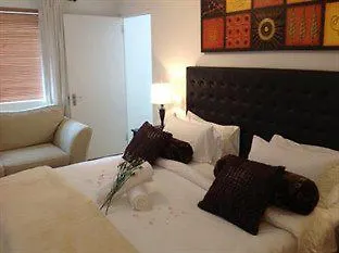 Secret Garden Guesthouse Bloubergstrand