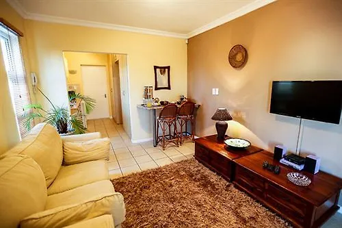 Secret Garden Guesthouse Bloubergstrand Guest house