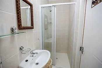 Guest house Secret Garden Guesthouse Bloubergstrand